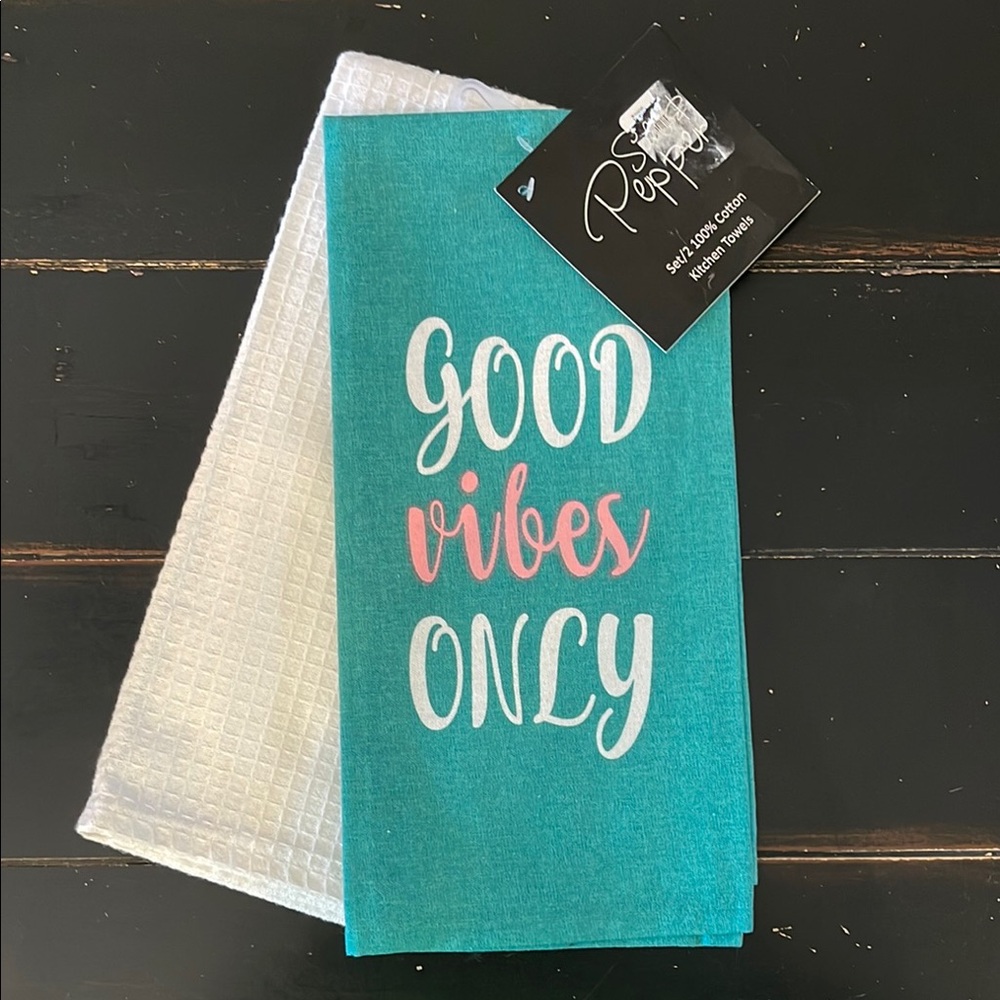 Teal and White Kitchen Towel Set